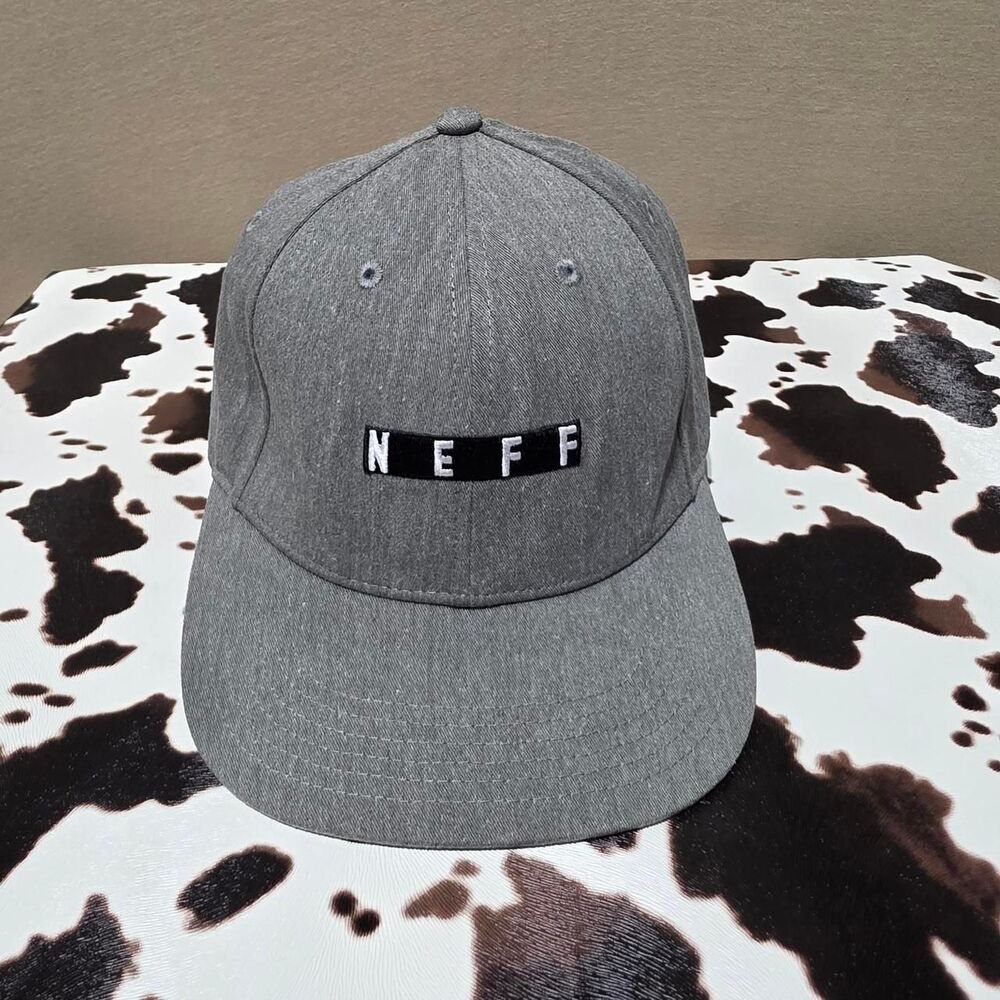 Neff men's snapback hat heather gray with black & white logo